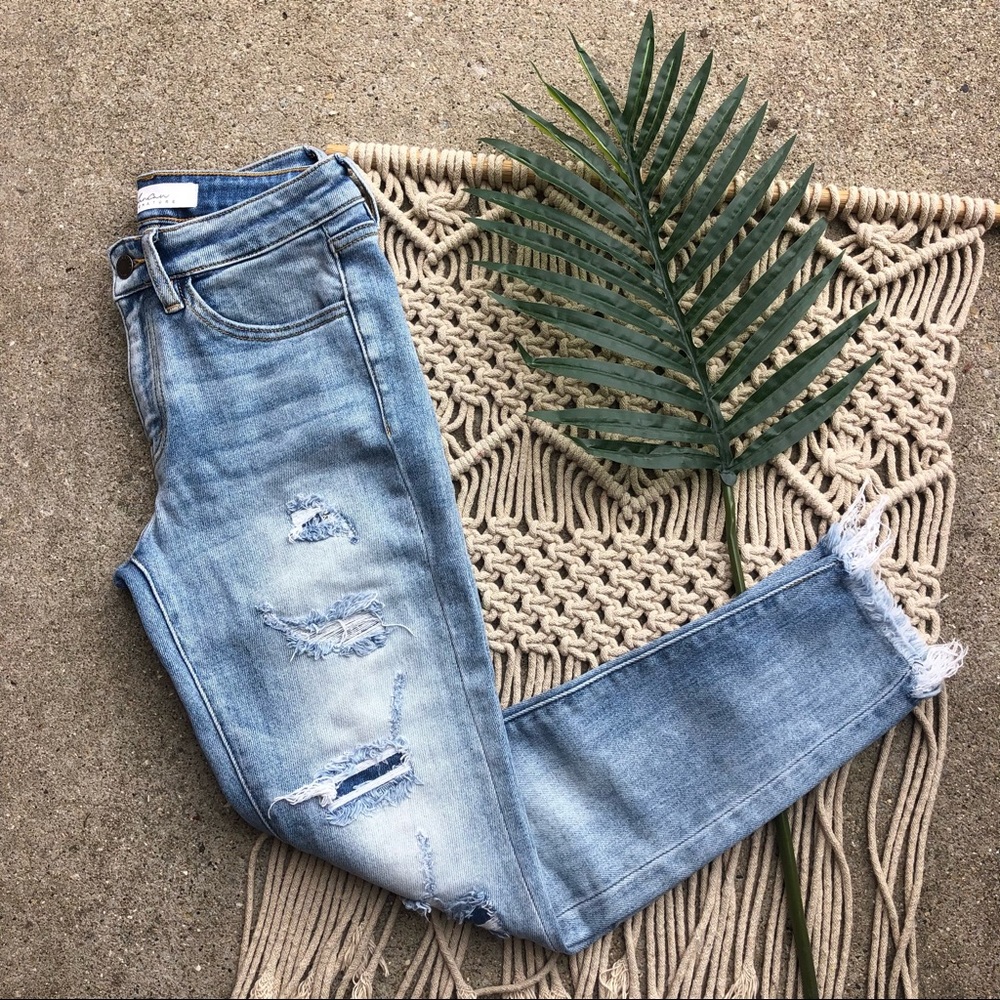 Kancan Signature Distressed Jeans Size 25